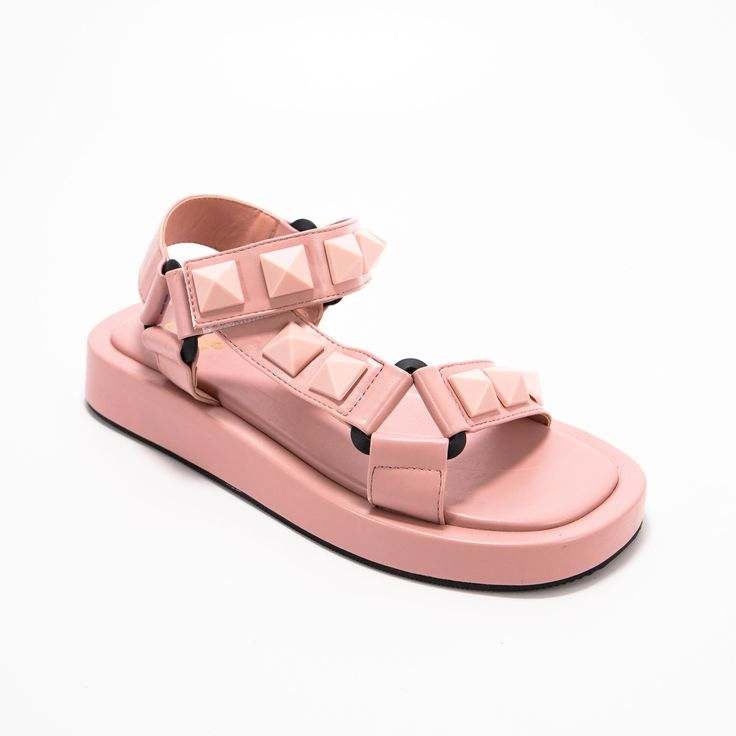 "Complicated" SandalPlatform sandal with stones on the strap.
True to size.
Perfect for the beach.SandalsK Monae'sK Monae's"Complicated" Sandal